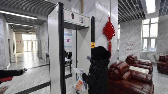 人體溫度檢測(cè)門(mén)