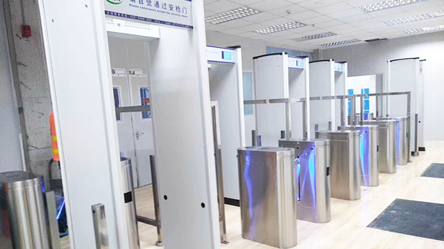 安檢門門禁聯(lián)動